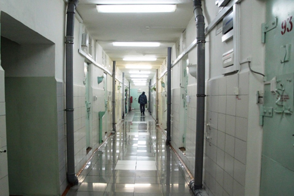 Бывший заместитель начальника СИЗО в Камчатском крае поплатился за любовь к заключенной