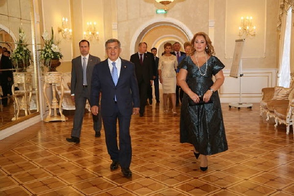 Рустам и Гульсина Миннихановы предоставили декларации о доходах