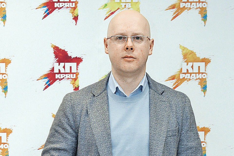 Сенатор Антон Беляков уверяет, что с Машей едва знаком.