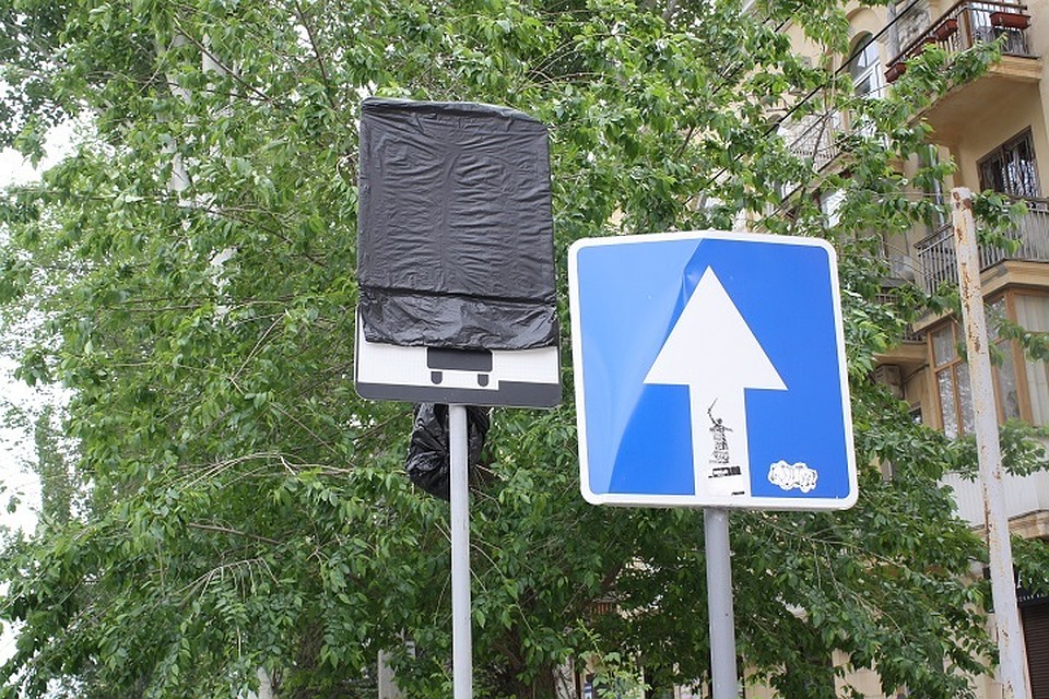 В Волгограде на Советской открыли двустороннее движение В Волгограде на Советской открыли двустороннее движение