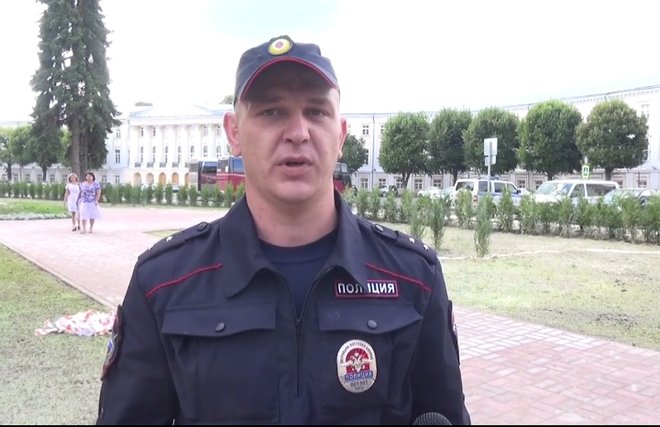 Один из полицейских героев - Алексей Леонтьев. Фото: УМВД по Ярославской области.