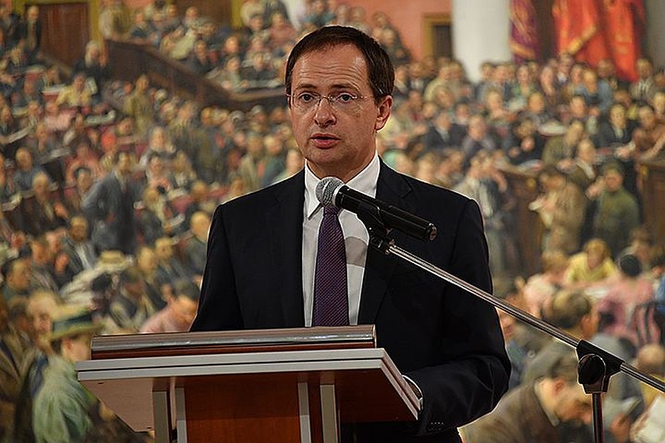 А как отметил в докладе Министр культуры Российской Федерации Владимир Мединский, оказание финансовой помощи планируется предоставлять в виде субсидий