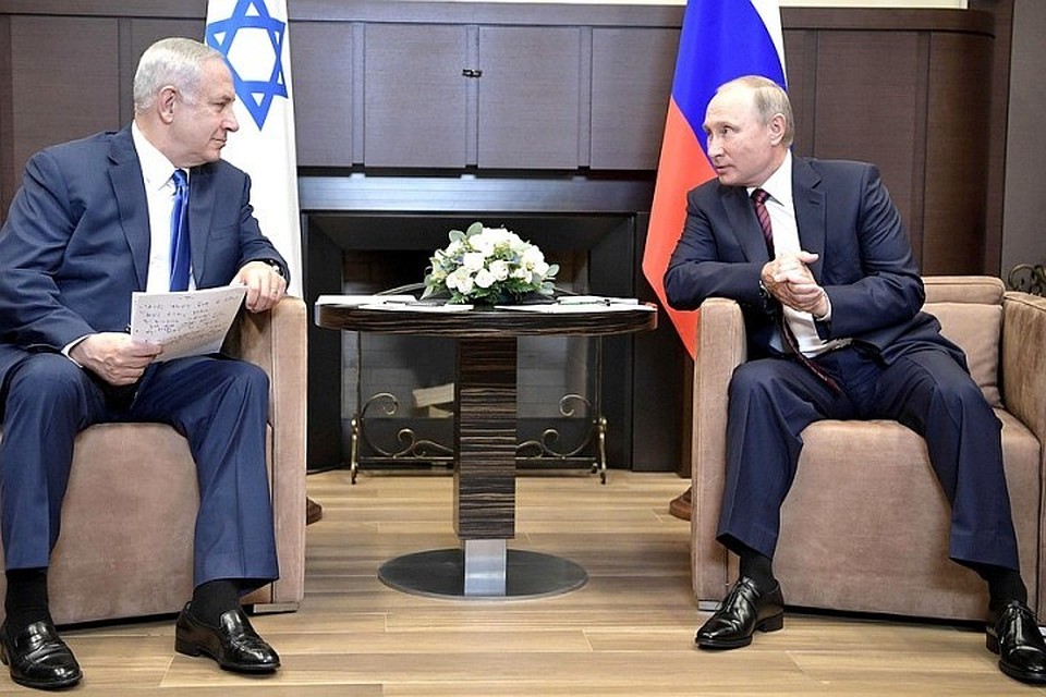 Президент России Владимир Путин принял в своей сочинской резиденции премьер-министра Израиля Биньямина Нетаньяху. Фото: сайт Кремля
