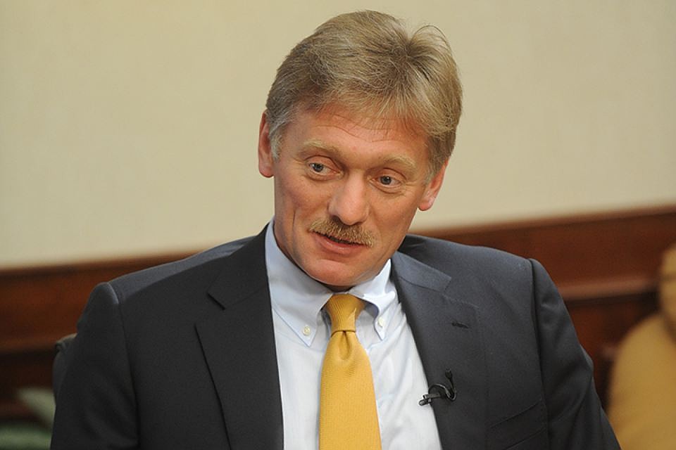 Песков опроверг информацию о решении России отказаться от гуманитарной поддержки Донбасса