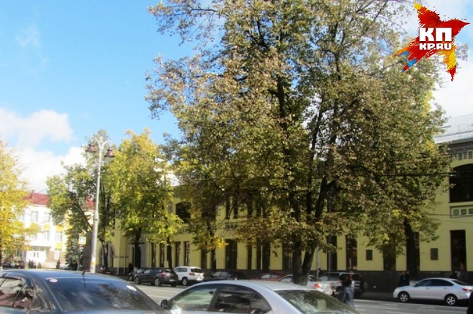 Банк РФ покажет оренбуржцам новые купюры с Крымом и Владивостоком Банк РФ покажет оренбуржцам новые купюры с Крымом и Владивостоком