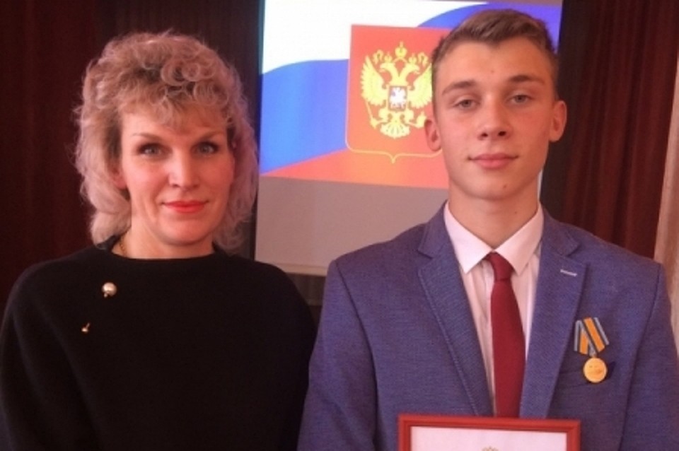 17-летний школьник из Тулуна, который спас двух тонущих мальчиков: Мечтаю работать в МЧС и помогать людям. Фото: пресс-служба ГУ МЧС по Иркутской области.