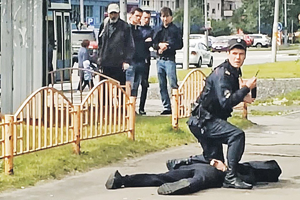 Августовский расстрел в Сургуте засветил проблемы региона на всю Россию.