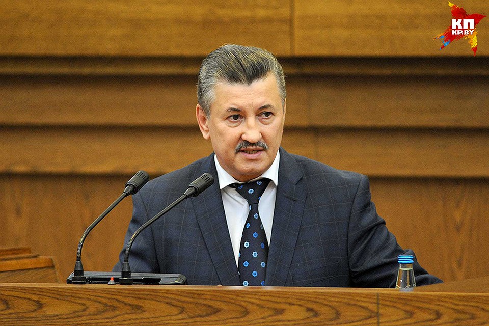 Владимир Зиновский заверил депутатов, что сейчас разрабатывается план действий для разъяснения декрета.