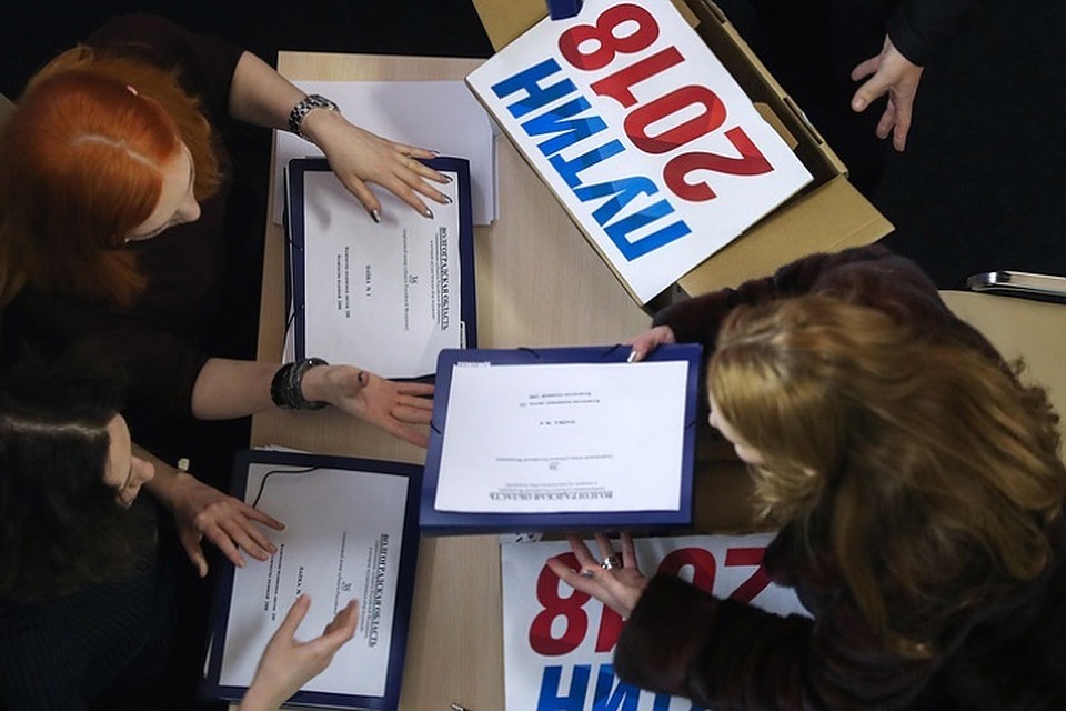 В поддельных приглашениях содержится призыв голосовать за действующего президента. Фото: Валерий Шарифулин/ТАСС