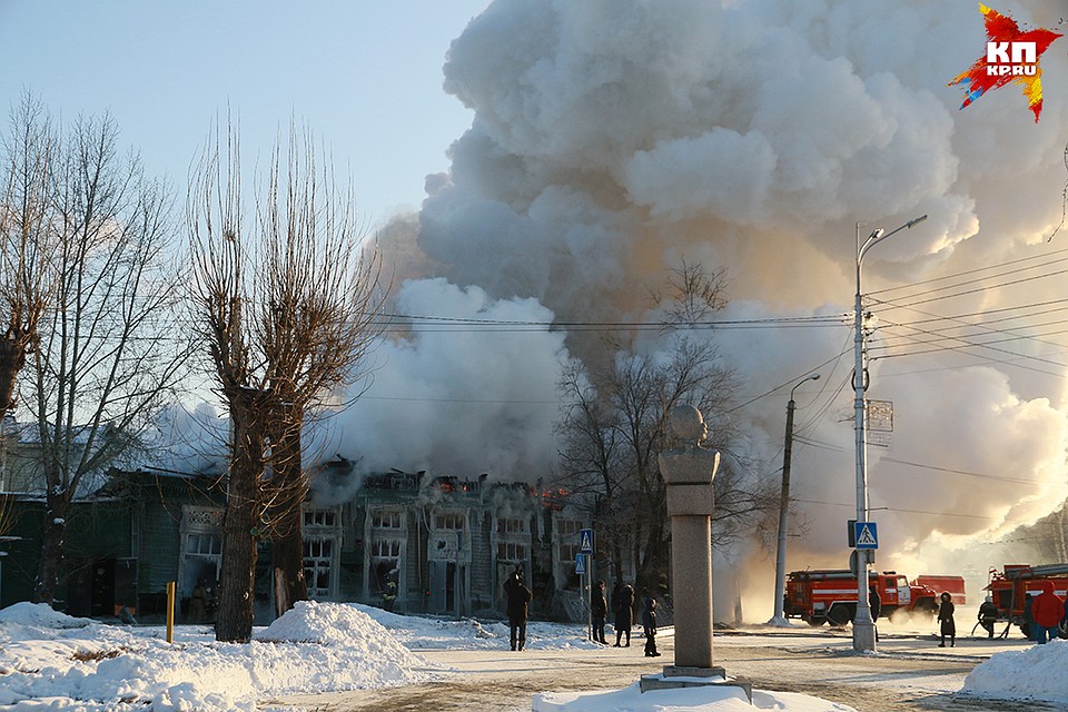Пожар 21 января 2018 года в Барнауле Фото: Олег УКЛАДОВ