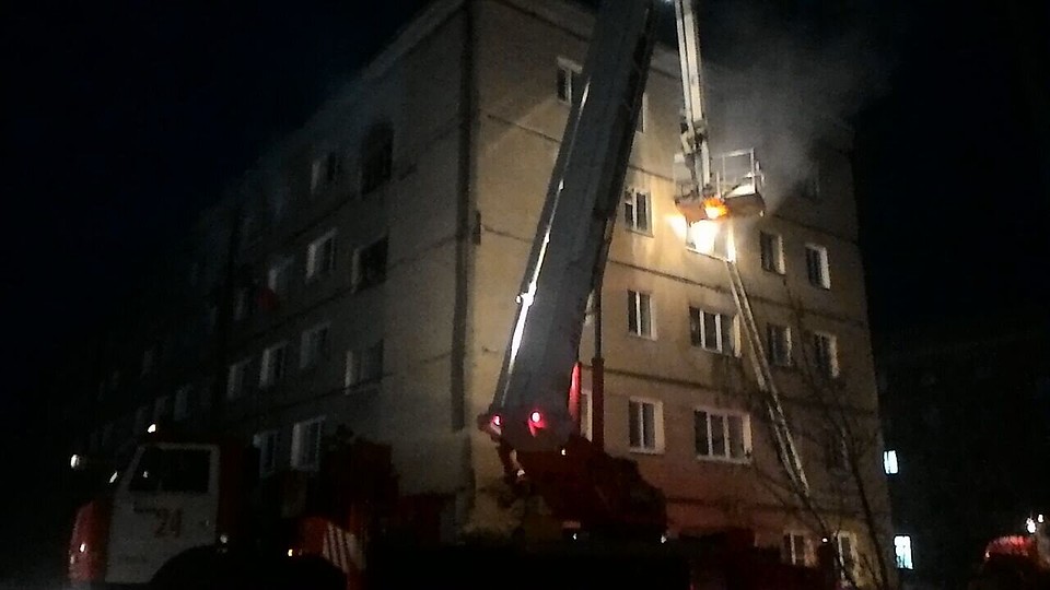 В пригороде Омска жертвами пожара в общежитии стали 5 человек В пригороде Омска жертвами пожара в общежитии стали 5 человек