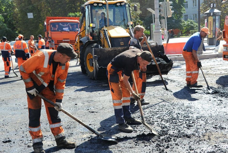 Дорожные работы за 270 млн. проведут на «Меридиане» в 2018 Дорожные работы за 270 млн. проведут на «Меридиане» в 2018
