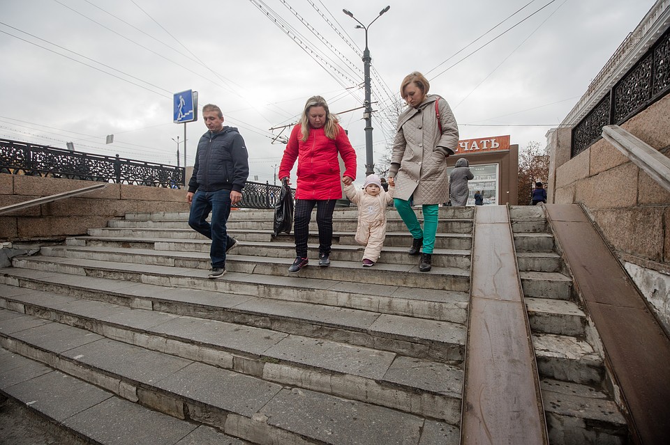 Челябинские переходы в запущенном состоянии.