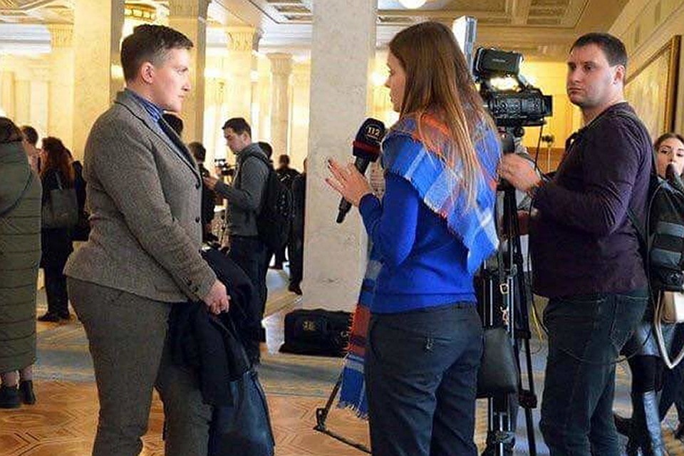 Это Надя еще в купальнике не фотографировалась!