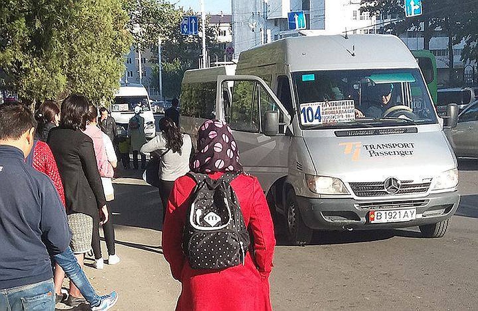 В Бишкеке бастуют водители маршруток.
