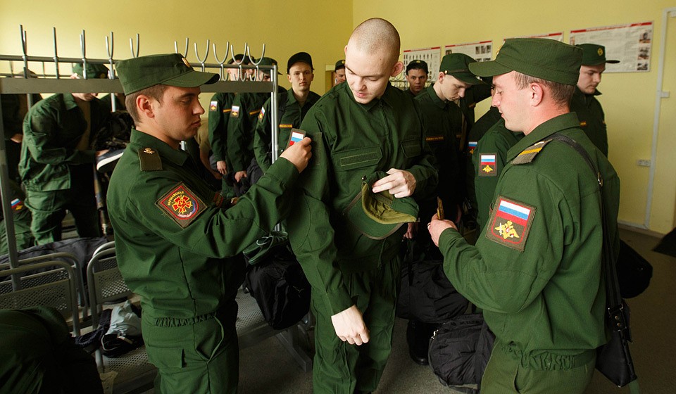 Количество призывников из Красноярского края уменьшилось вдвое.