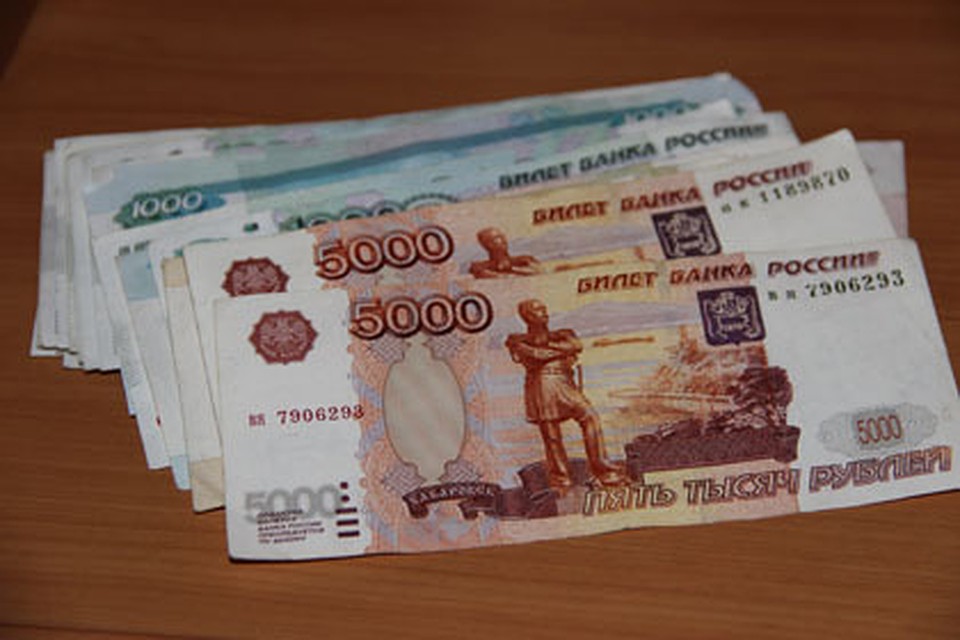 В Смоленске экс-директор Заднепровского рынка сам себя премировал.