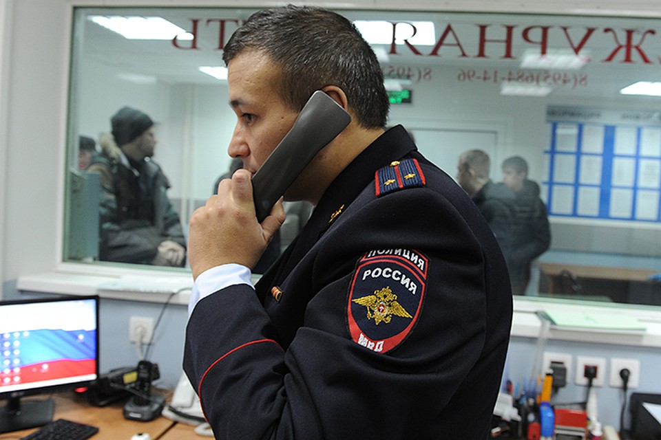 Сотрудники полиции начали поиски нападавшего, выясняются подробности конфликта
