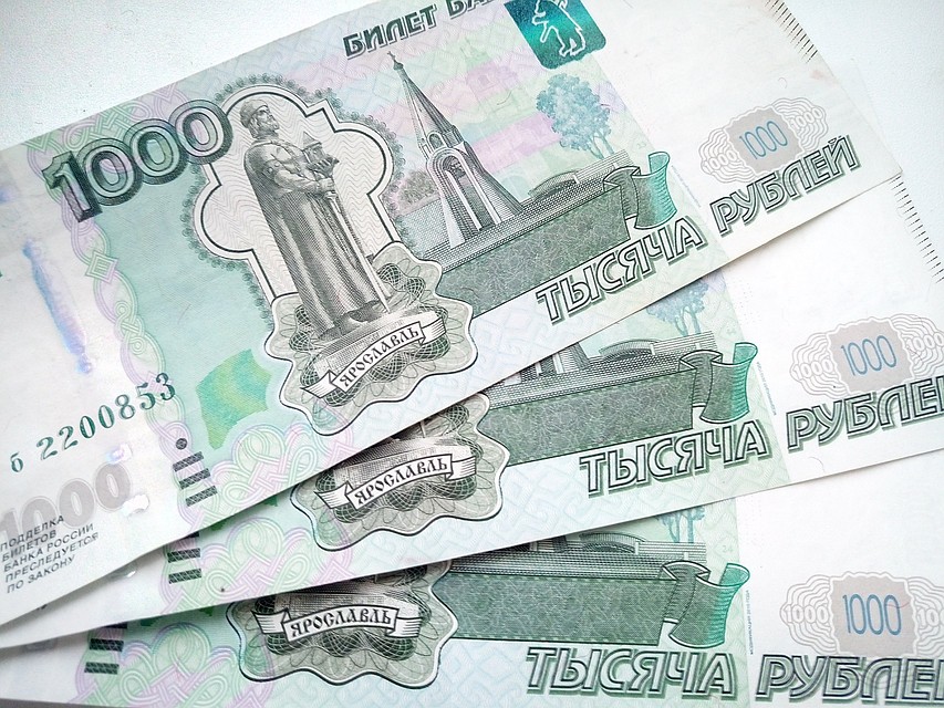 Злоумышленник украл 3000 рублей из шкатулки бабушки