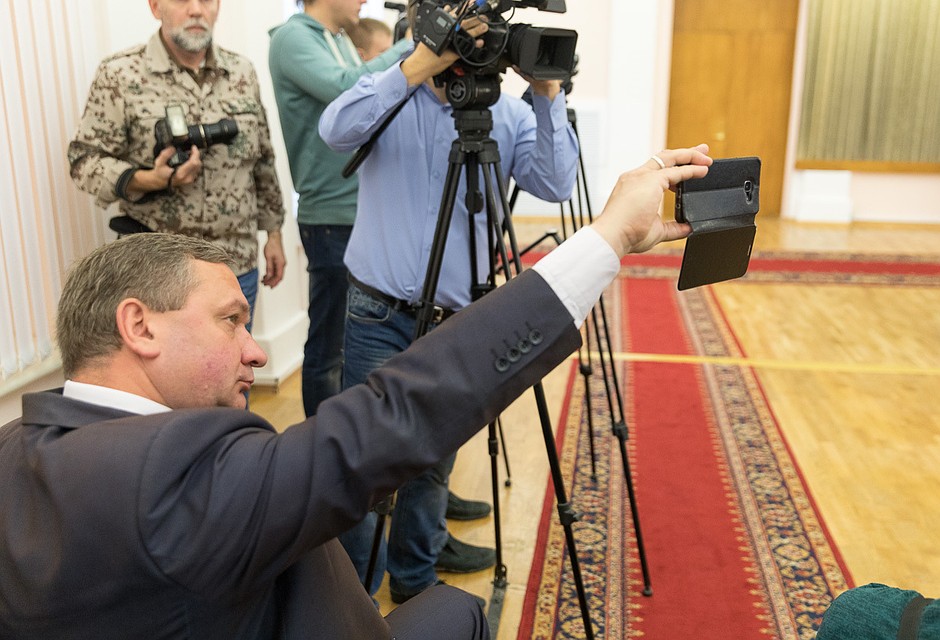 Фейк или не фейк пишет от имени главы Пскова Ивана Цецерского в соцсетях?