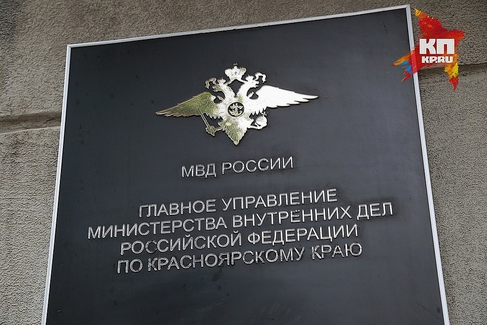 Труп неизвестного обнаружили в коллекторе теплотрассы.