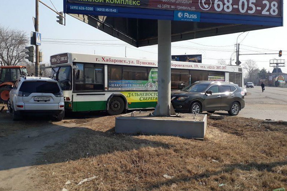 В Хабаровске в ДТП угодил рейсовый автобус