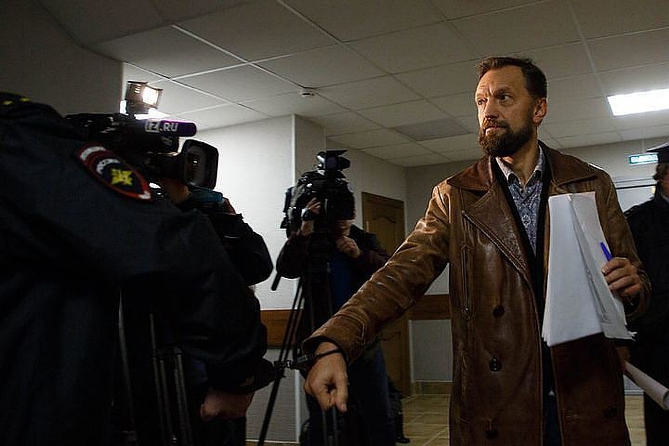 Александр Маркелов арестован, но не пойман.