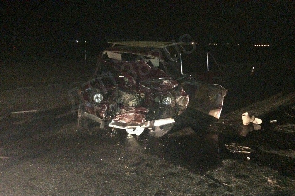 ДТП в Иркутской области: столкнулись «Жигули» и Land Cruiser, пострадали три человека. ФОТО: ДТП38
