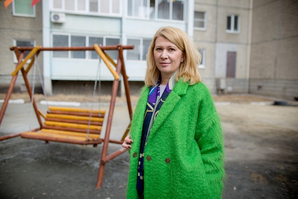 Маргарита Авдеева построила площадку на свои деньги, а теперь ей еще и штраф грозит.