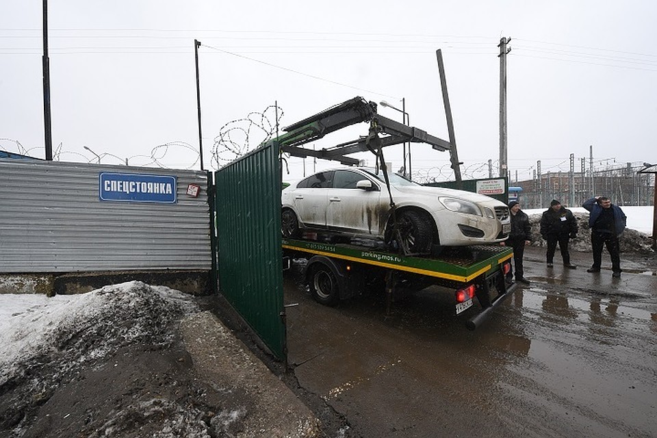 Автомобиль отвезли на штрафстоянку