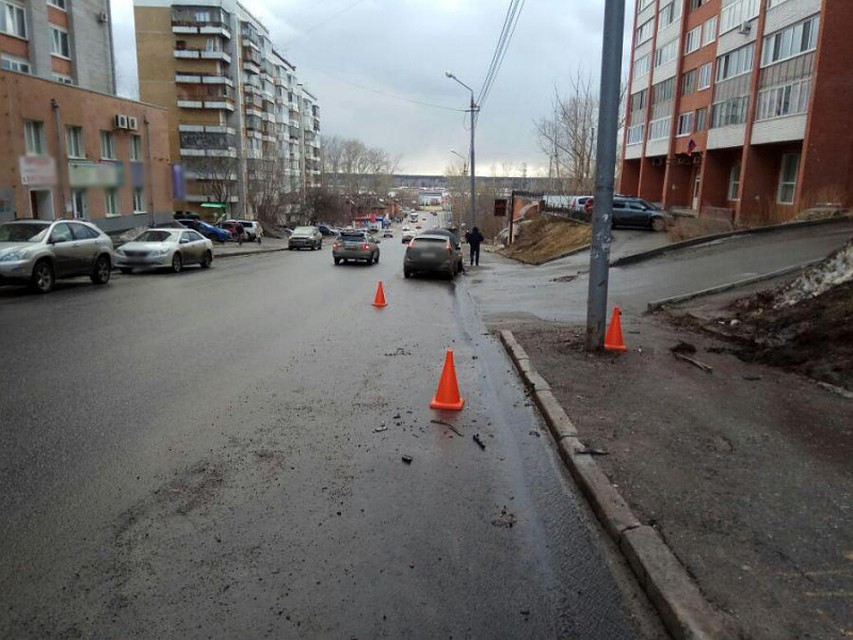 В Томске на Учебной произошло массовое ДТП. Фото: пресс-служба УМВД по Томской области.