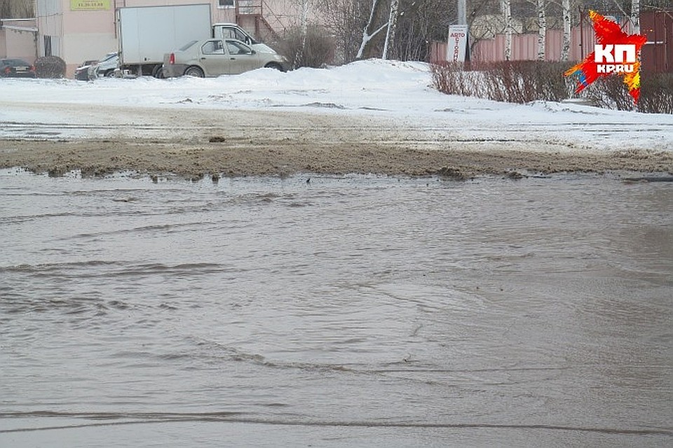 До домов вода пока не добралась.