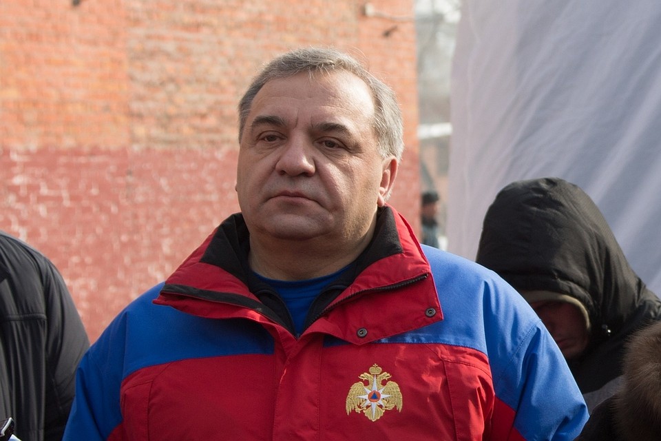 Министр МЧС Владимир Пучков