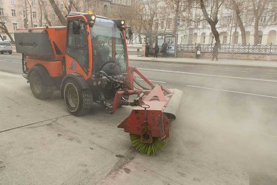 "Песчаная буря" в центре Петербурга - уже нормальное явление.