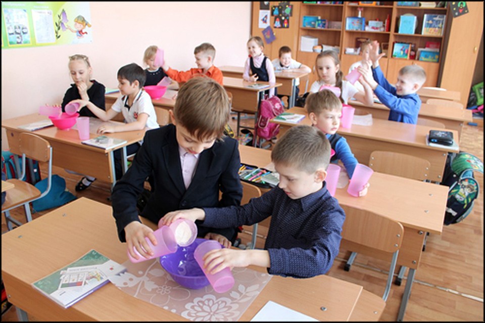 На примере приготовления блинов школьники понимают важность именно определенной последовательности в решении математических задач. Фото: пресс-служба администрации Красноярска