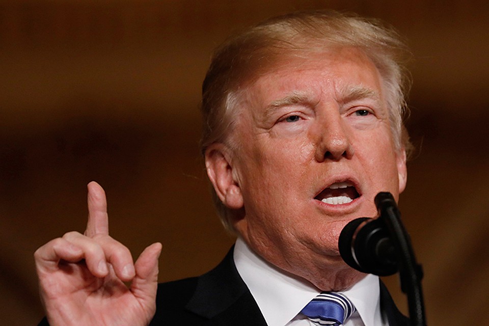 Трамп не знает, что такое этика, не интересуется истиной и общечеловеческими ценностями. Его лидерские амбиции сосредоточены на собственном эгоизме