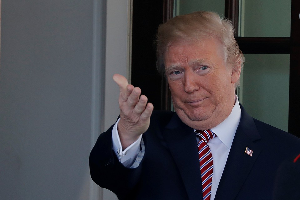 Трамп призвал поддержать заявку США на проведение чемпионата мира по футболу Трамп призвал поддержать заявку США на проведение чемпионата мира по футболу