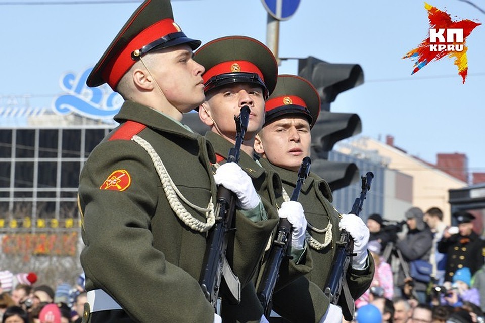 Репетиция торжественного парада в Мурманске будет столь же масштабной, чем итоговые праздничные мероприятия на 9 мая.