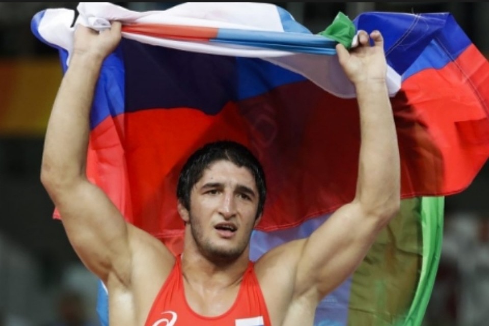 Двукратный чемпион мира россиянин Садулаев стал чемпионом Европы в третий раз. Фото: Федерация спортивной борьбы России