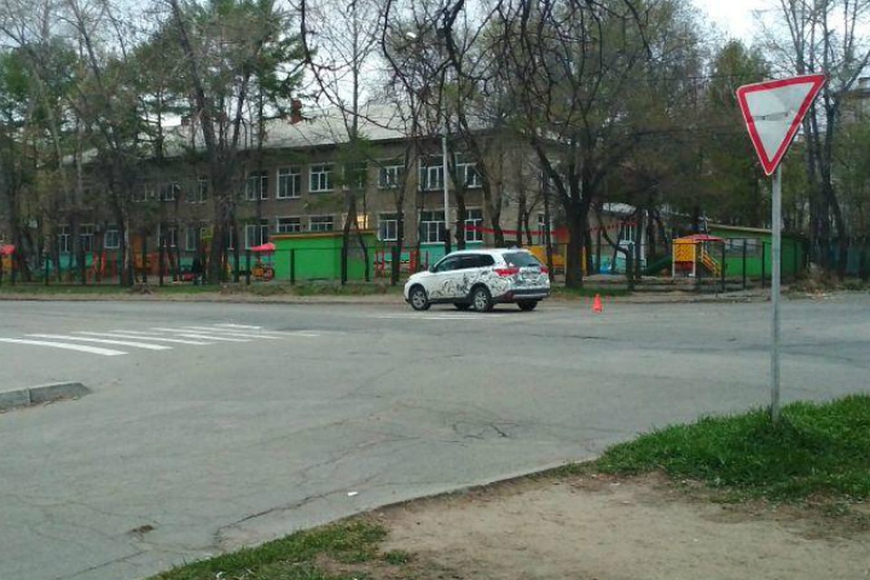 Автоледи на кроссовере сбила пожилую женщину в Хабаровске