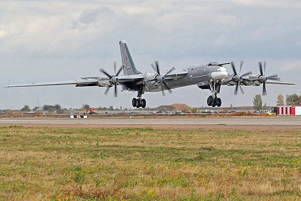 Стратегический бомбардировщик Ту-95МС