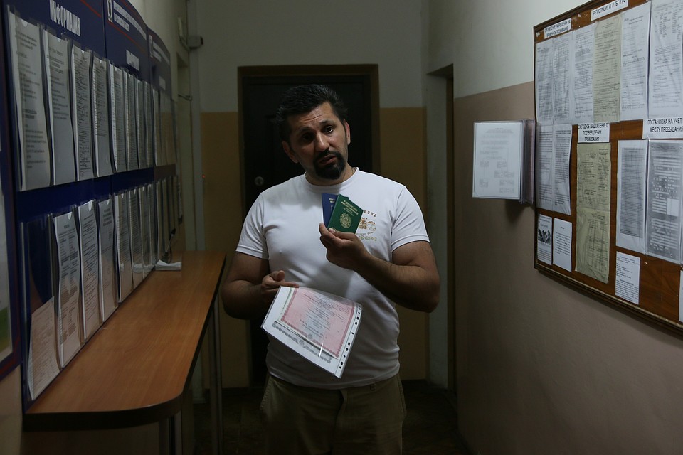 Анвар Зуфаров обещал закатить грандиозный праздник в честь получения российского паспорта.