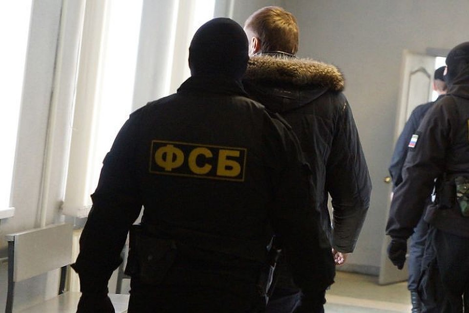 Пока фигурантом уголовного дела числится только один из задержанных.