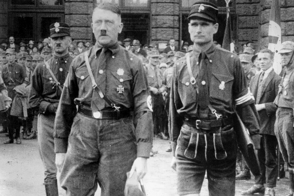Адольф Гитлер