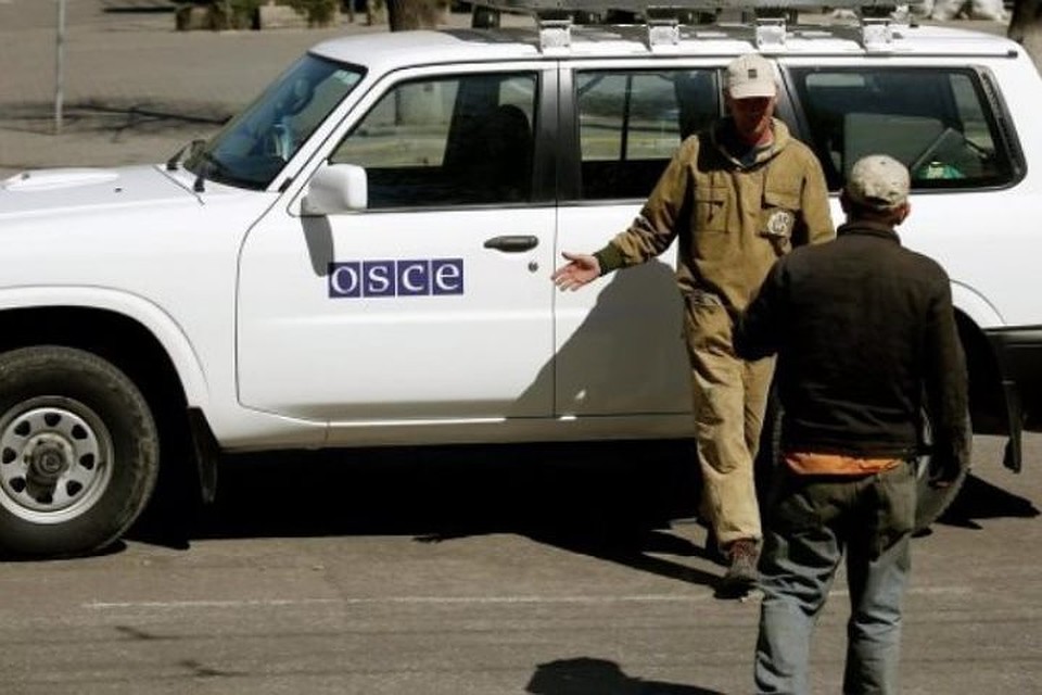 Рядом с наблюдателями ОБСЕ на Украине прогремел взрыв