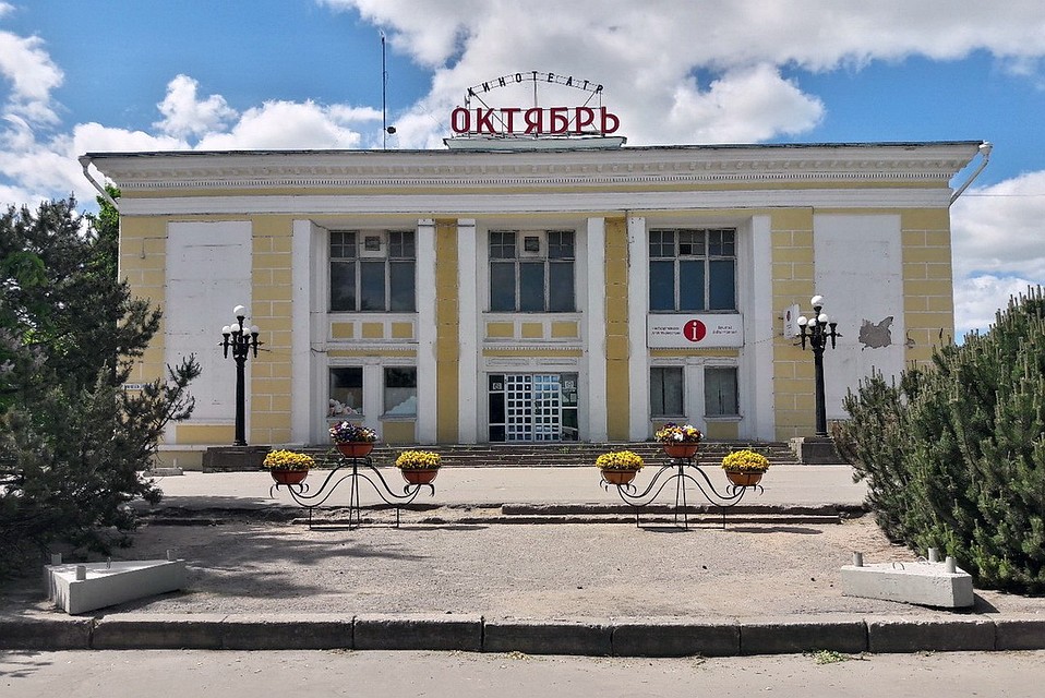 В здании кинотеатра "Октябрь" расположится молодежная студия "Лофт". Фото: Анастасия Александрова.