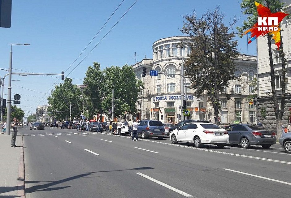 Акция протеста в центре Кишинева вызвала недовольство полиции.