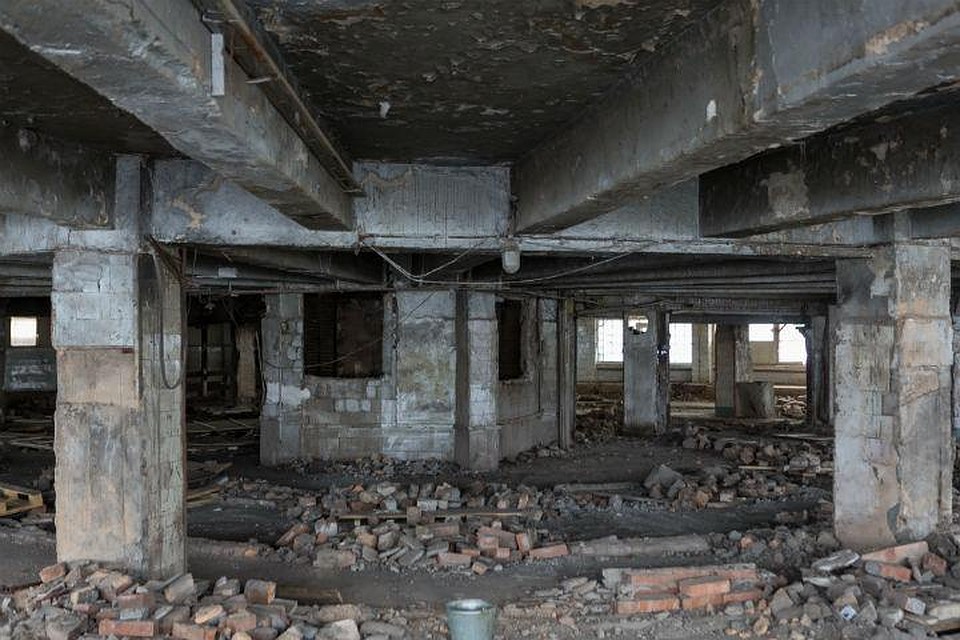 В блокаду на Левашовском заводе выпекали хлеб, сейчас памятник истории представляет из себя не более, чем череду заброшенных помещений