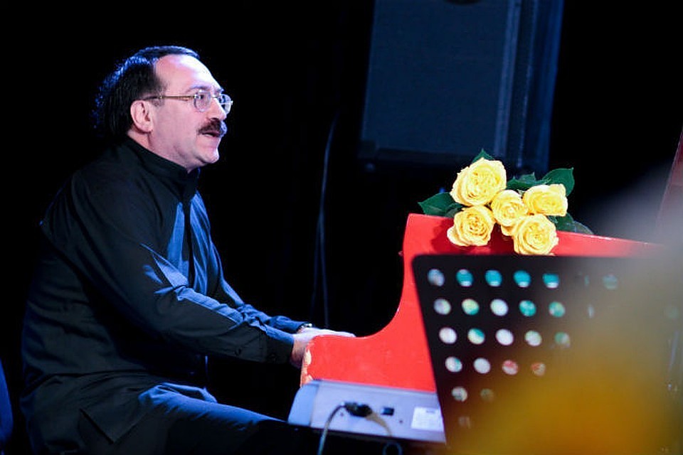 Пианист Даниил Крамер.