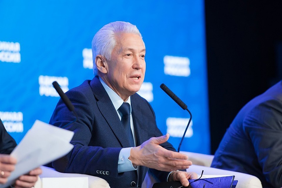 Владимир Васильев пообещал "вылечить" всех "липовых" инвалидов в Дагестане
